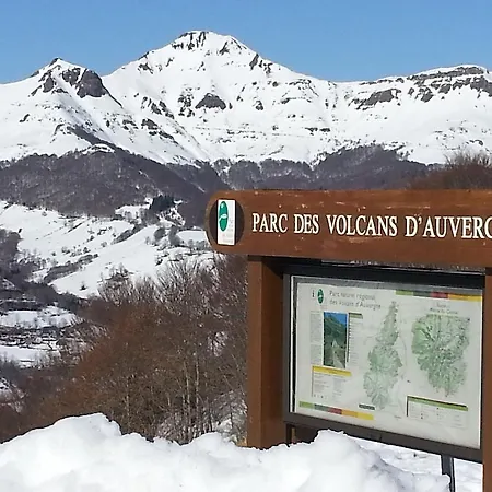 Hotel L'enclos Du Puy-mary 3*